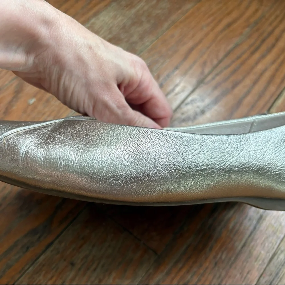 Birdies Silver Flats Sleek Minimalist Design - Picture 3 of 8